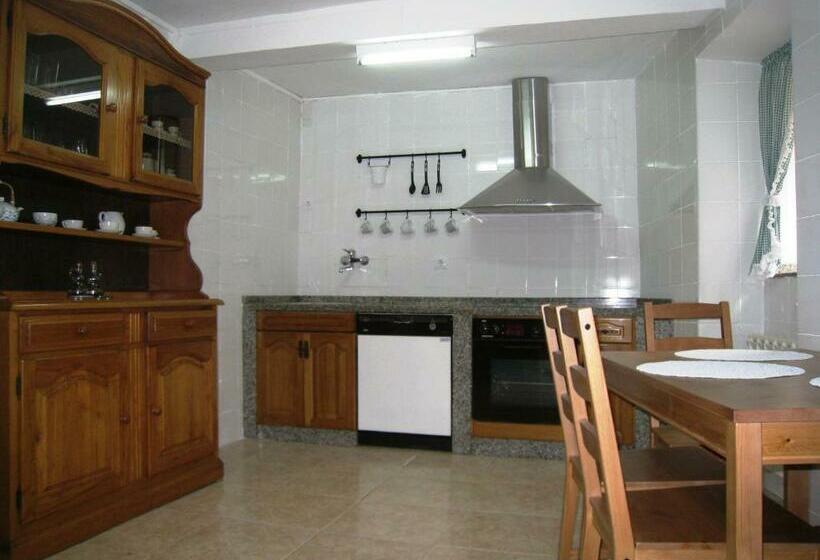 ５寝室のヴィラ, Casa Cotiellu