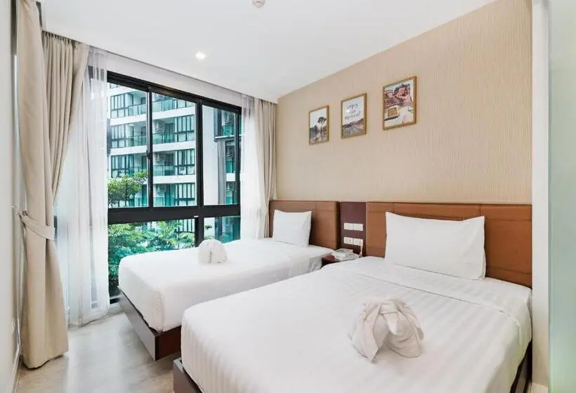 Superior-huone Allasnäkymä, Wyndham Royal Lee Phuket