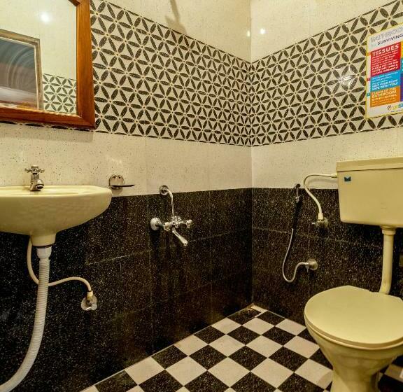 스탠다드 룸 공동 욕실, Gostops Kochi