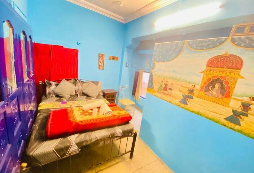 חדר דלוקס, Bob Hostel