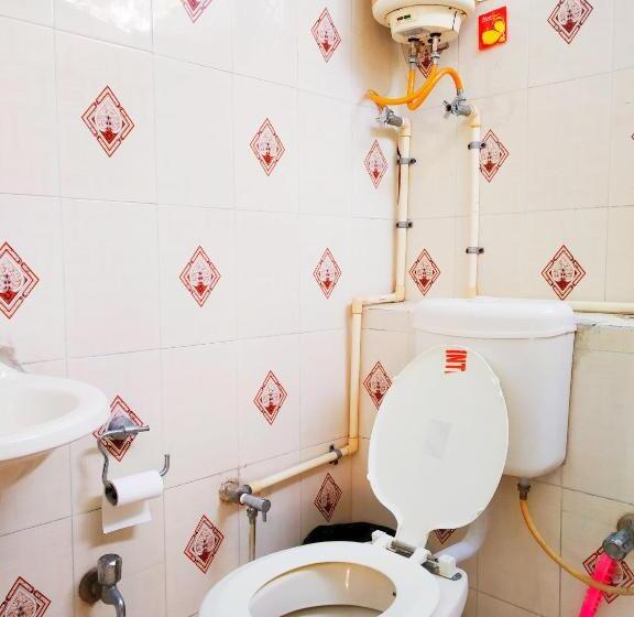 基本间, Bob Hostel