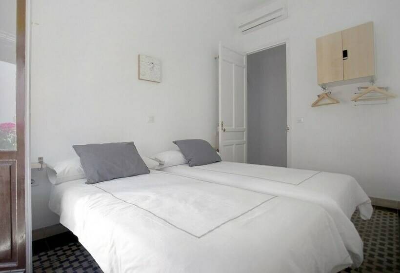 اتاق استاندارد با سرویس بهداشتی مشترک, Cordoba Bed And Be Hostel