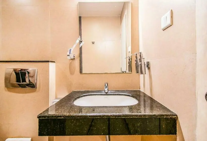 Deluxe-huone, Fabhotel Prime Royal Castle Nr Coimbatore North Railway Station