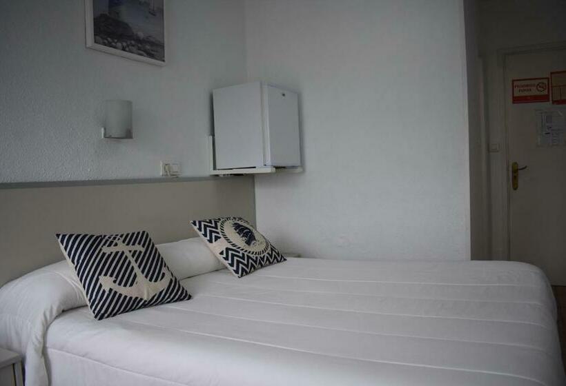 غرفة قياسية, Hostal Lucy