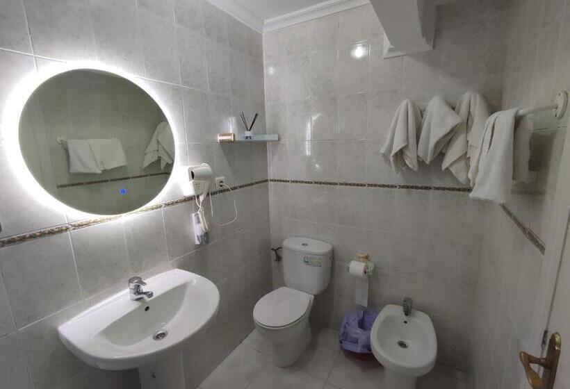 غرفة قياسية رباعية, Hostal Lucy