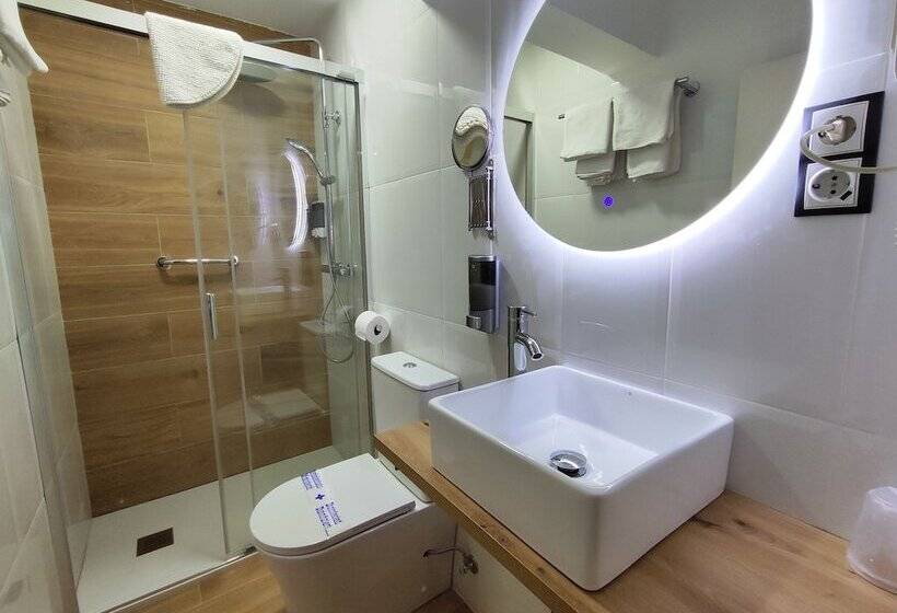 غرفة قياسية, Hostal Lucy