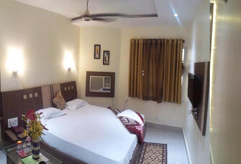 スーペリアシングルルーム, Anurag