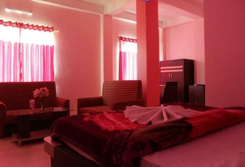 带大床的高级房间, Aqua Marina Drive Inn