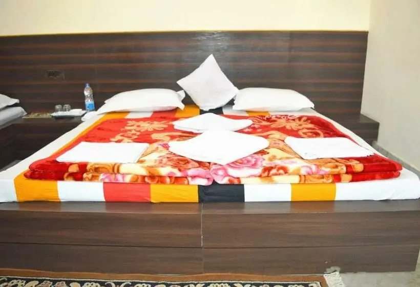 Deluxe-huone, Goverdhan Tourist Complex