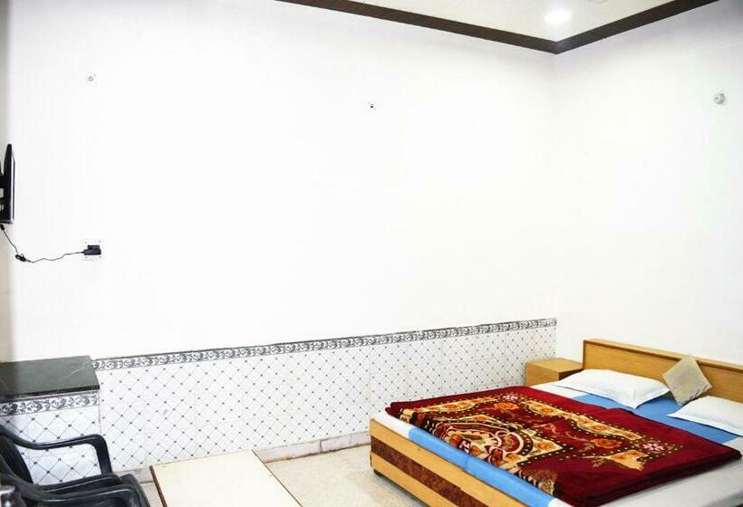 חדר סטנדרט, Goverdhan Tourist Complex