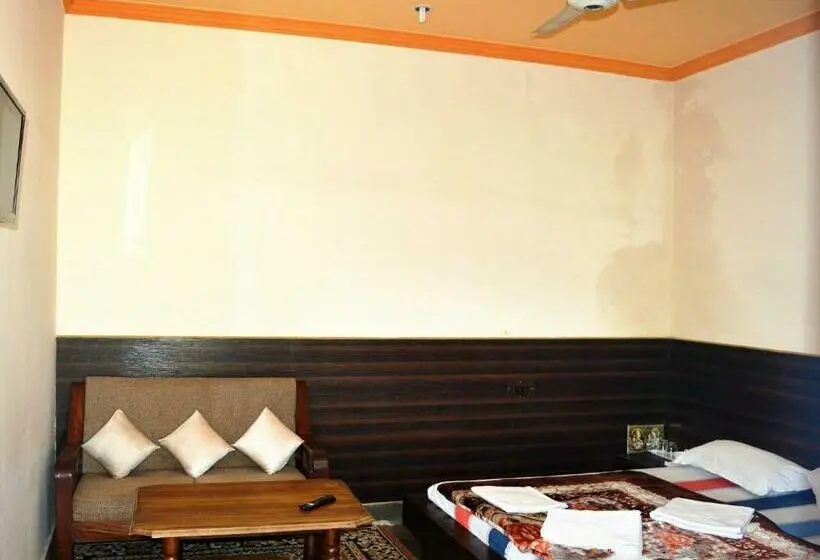 Deluxe-huone, Goverdhan Tourist Complex