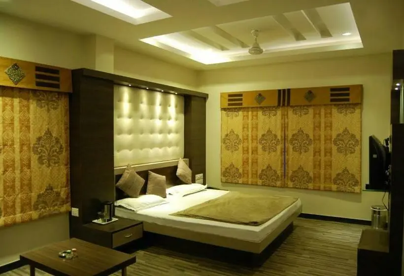 Chambre Executive, Purva