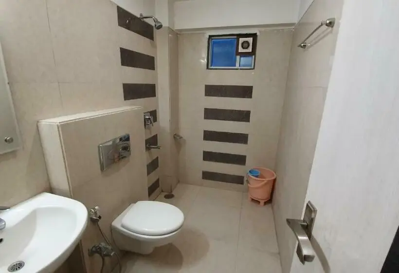 Junior Suite, Purva