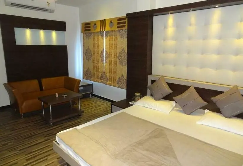 Chambre Executive, Purva
