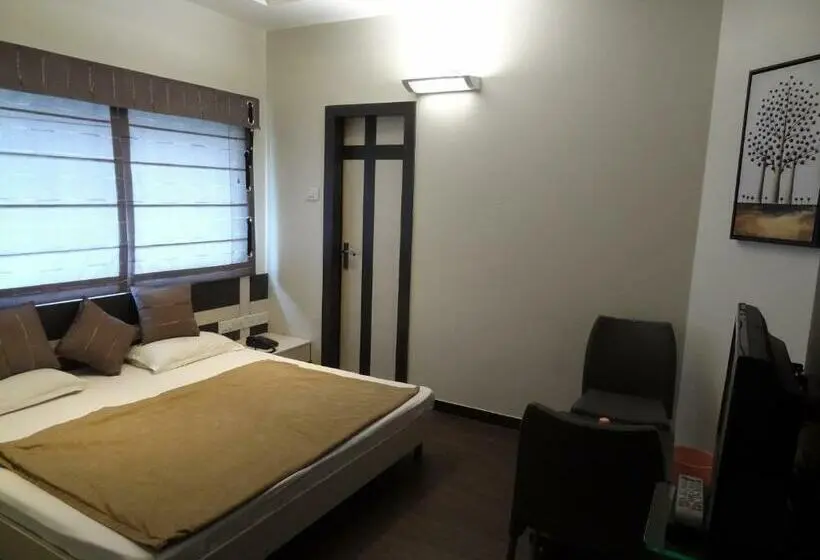 Chambre Deluxe, Purva