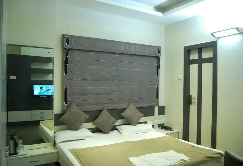 Chambre Deluxe, Purva