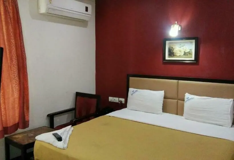 エコノミールーム, Sri Arulmuthu Residency