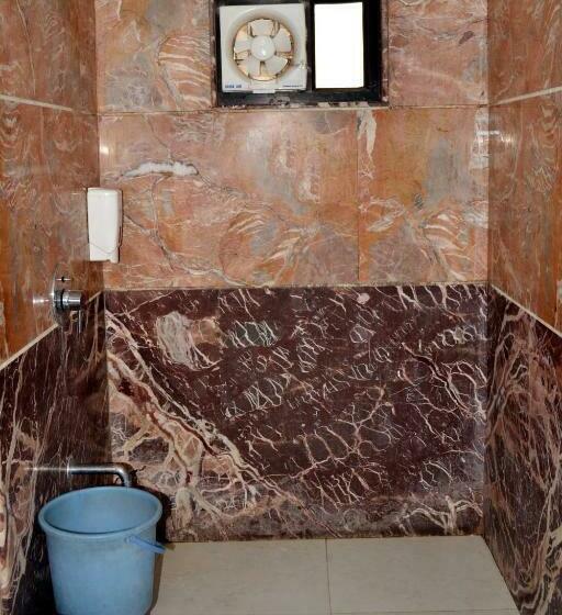 Номер Deluxe, Swagat