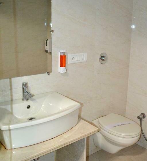 Номер Deluxe, Swagat