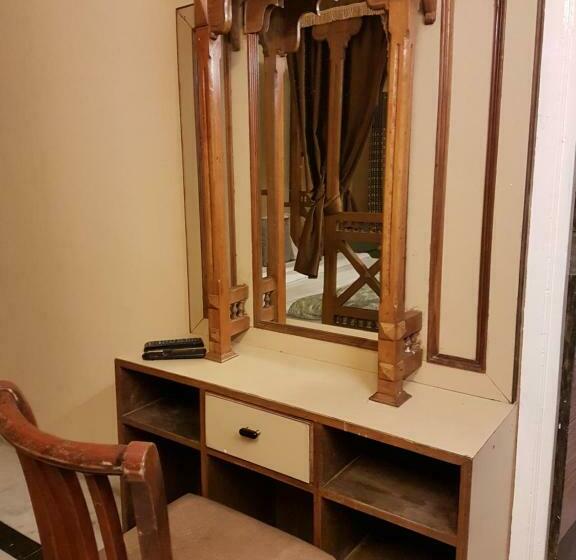 Номер Deluxe, Swagat