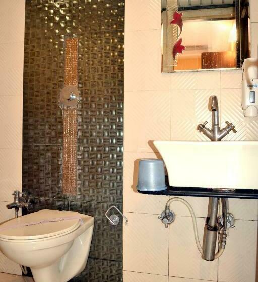 Номер Deluxe, Swagat