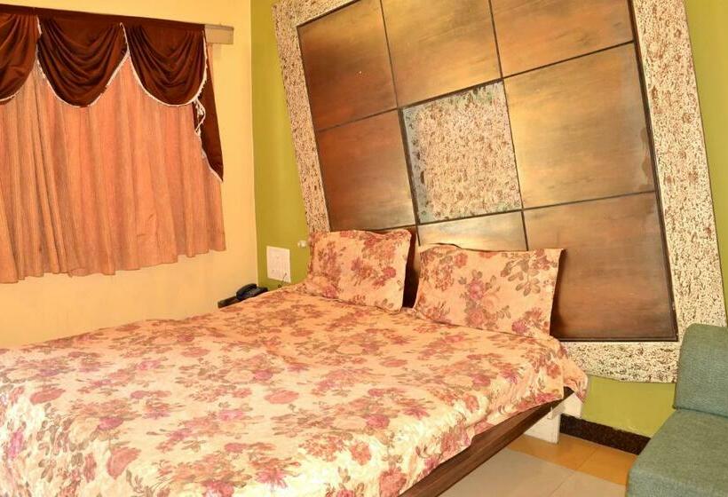 Номер Deluxe, Swagat