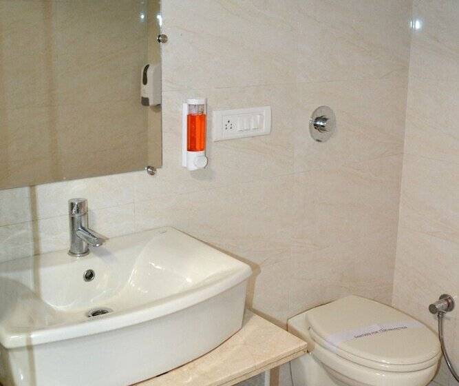 Номер Deluxe, Swagat