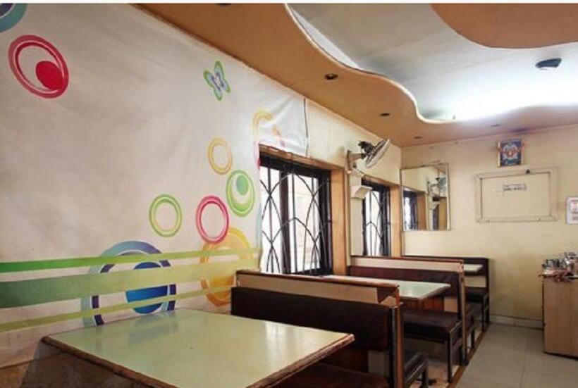 غرفة ديلوكس, Vaishali