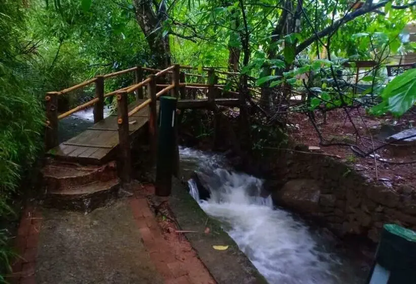 デラックスキャビン, Nexstay Lakkidi Village Resort