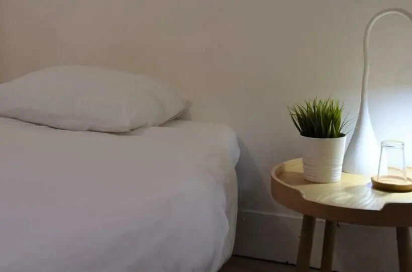 اتاق استاندارد با سرویس بهداشتی مشترک, Slow City Hostel Pontevedra