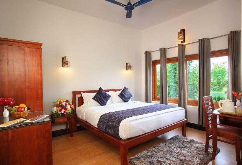 标准间带湖景, Arayal Resort A Unit Of Sharoy Resort