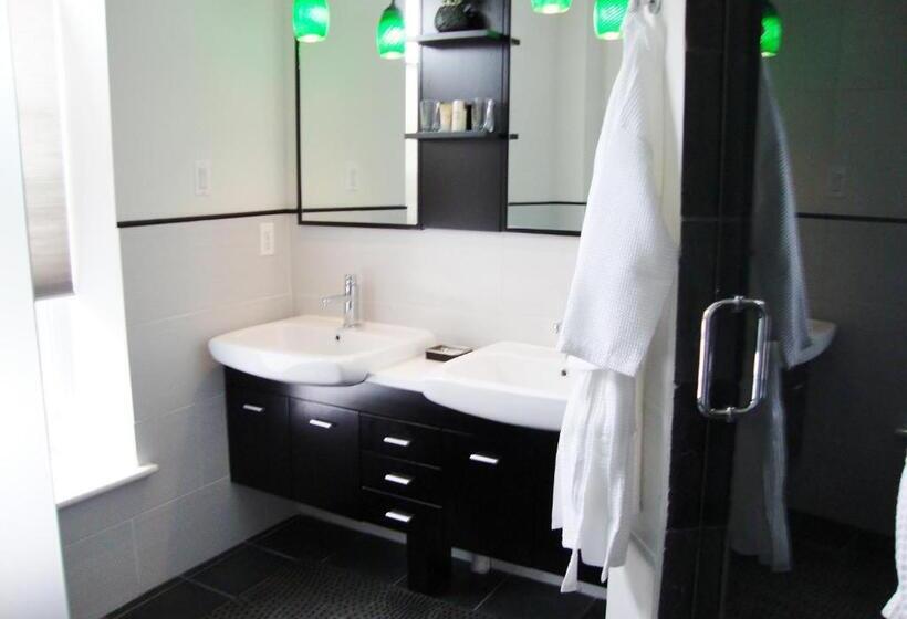 带大床的豪华间, Blancnoir