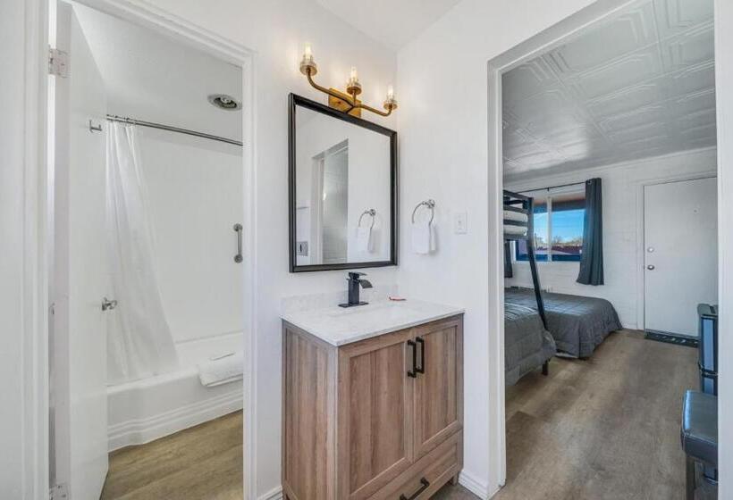 غرفة عائلية, Canyon S Edge Route 66 Motel