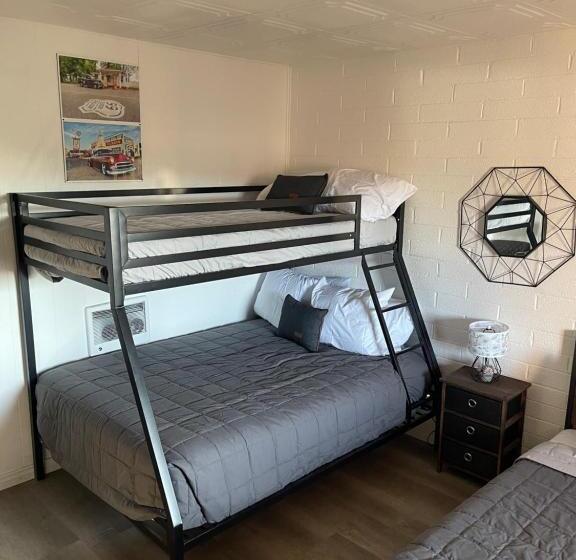 شقة غرفة نوم واحدة مزودة بشُرفة, Canyon S Edge Route 66 Motel