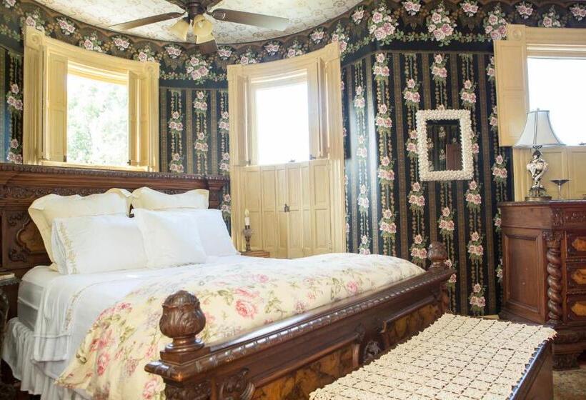 غرفة سوبيريور سرير ملكى, 10 Clarke