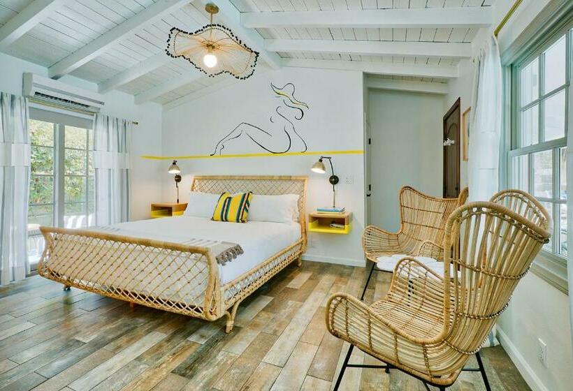 سوئیت با تخت بزرگ, Dive Palm Springs