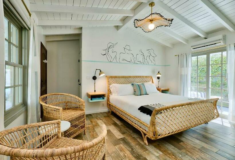 سوئیت با تخت بزرگ, Dive Palm Springs