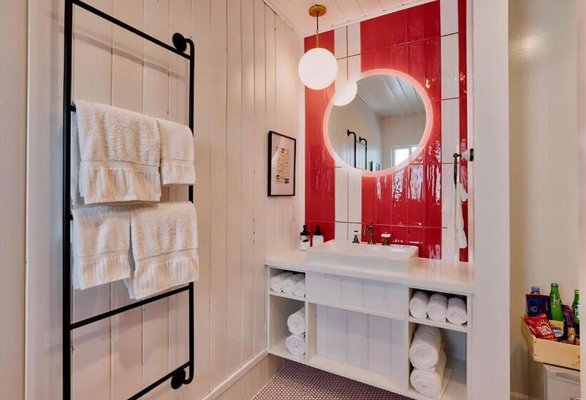 اتاق استاندارد, Dive Palm Springs