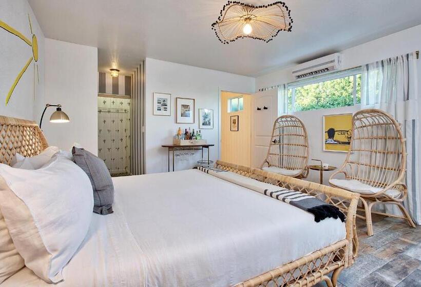 سوئیت با تخت بزرگ, Dive Palm Springs