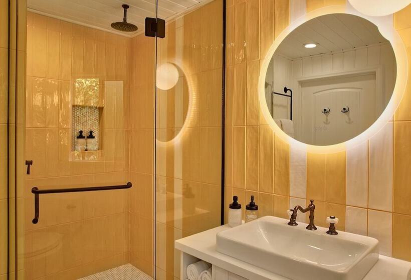 سوئیت با تخت بزرگ, Dive Palm Springs