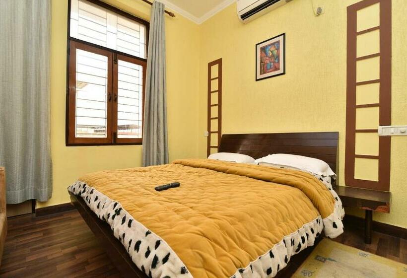Chambre Deluxe, Galaxy