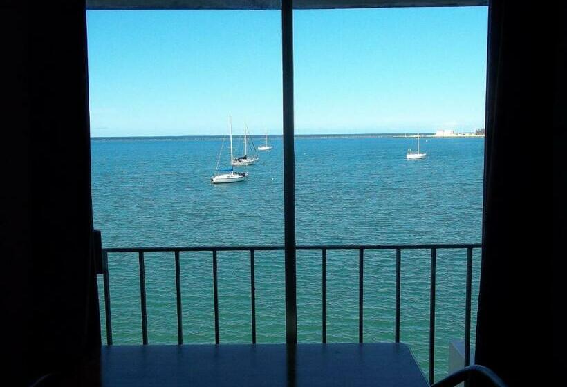 סטודיו סטנדרט, מיטה זוגית, Hilo Reeds Bay