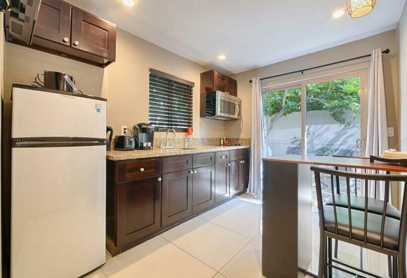 Standard Room King Size Bed