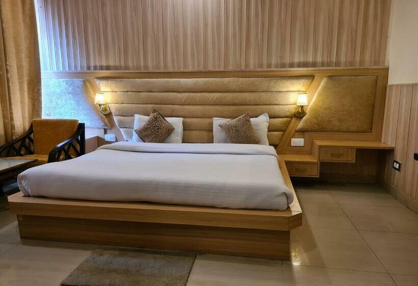 디럭스 룸, Rajpur Heights