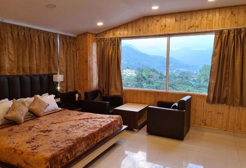 패밀리 스위트, Rajpur Heights