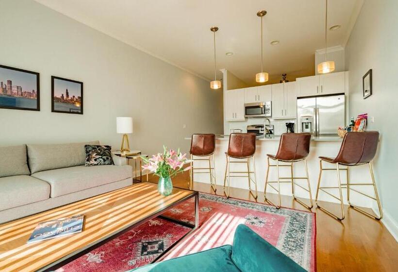 جناح, The Guesthouse