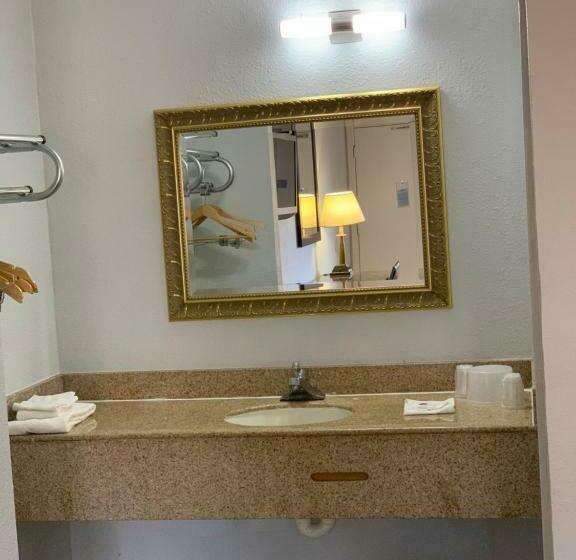 Deluxe-huone King-vuode, Motel 6 Newport News, Va – Fort Eustis