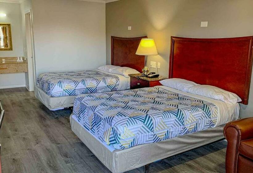 Deluxe Neljän Hengen Huone, Motel 6 Newport News, Va – Fort Eustis