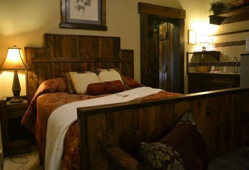 اتاق لوکس چهار تخته, Sheldon Street Lodge
