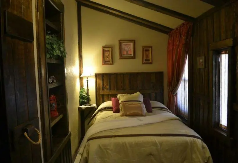 اتاق لوکس چهار تخته, Sheldon Street Lodge